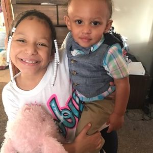 Meet your Posher, Gregory